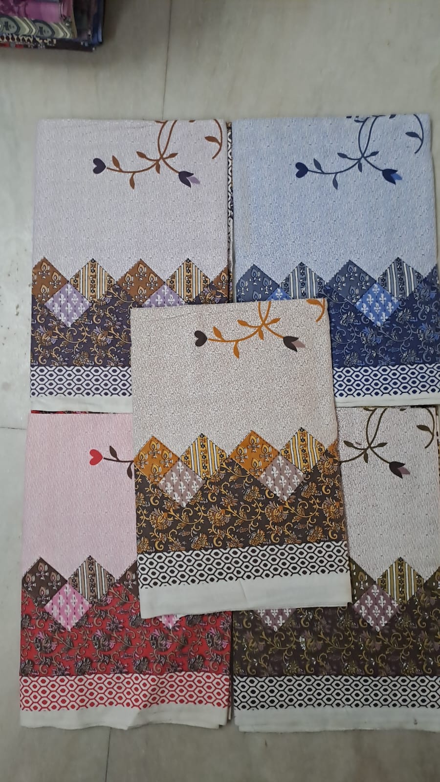 BS30: Pari Double Bed Sheets
