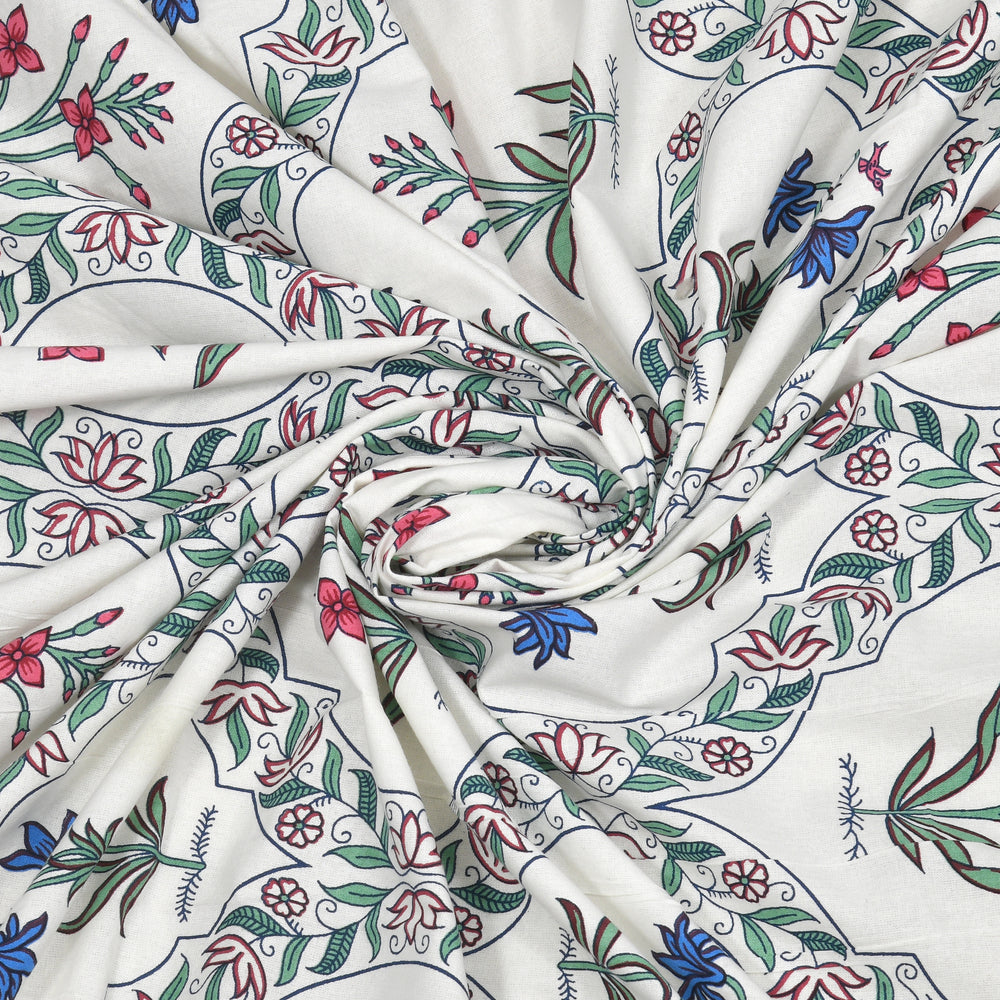 Tista 310 TC Cotton Bed Sheet with 2 Pillow Covers - Printed