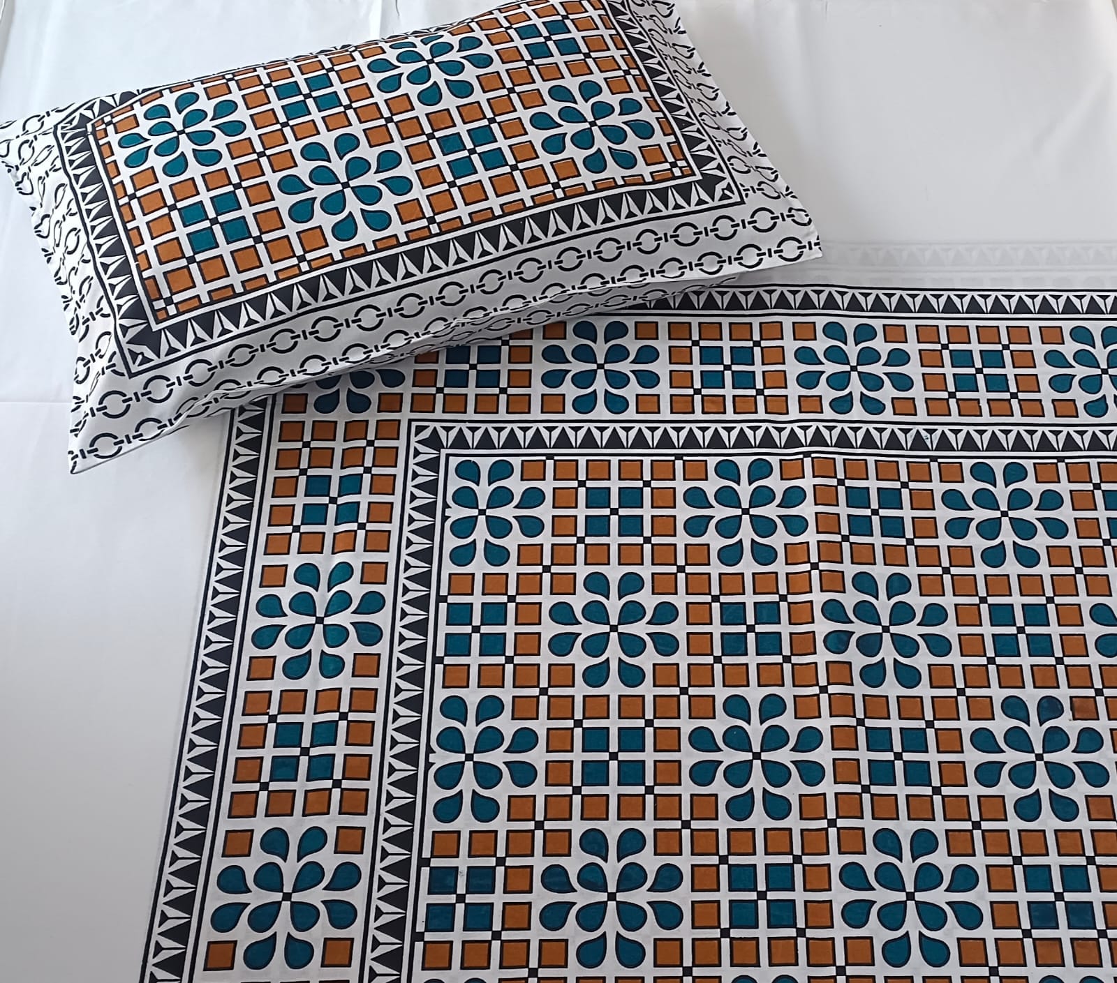 BS234: Kaleen Double Bed Sheets