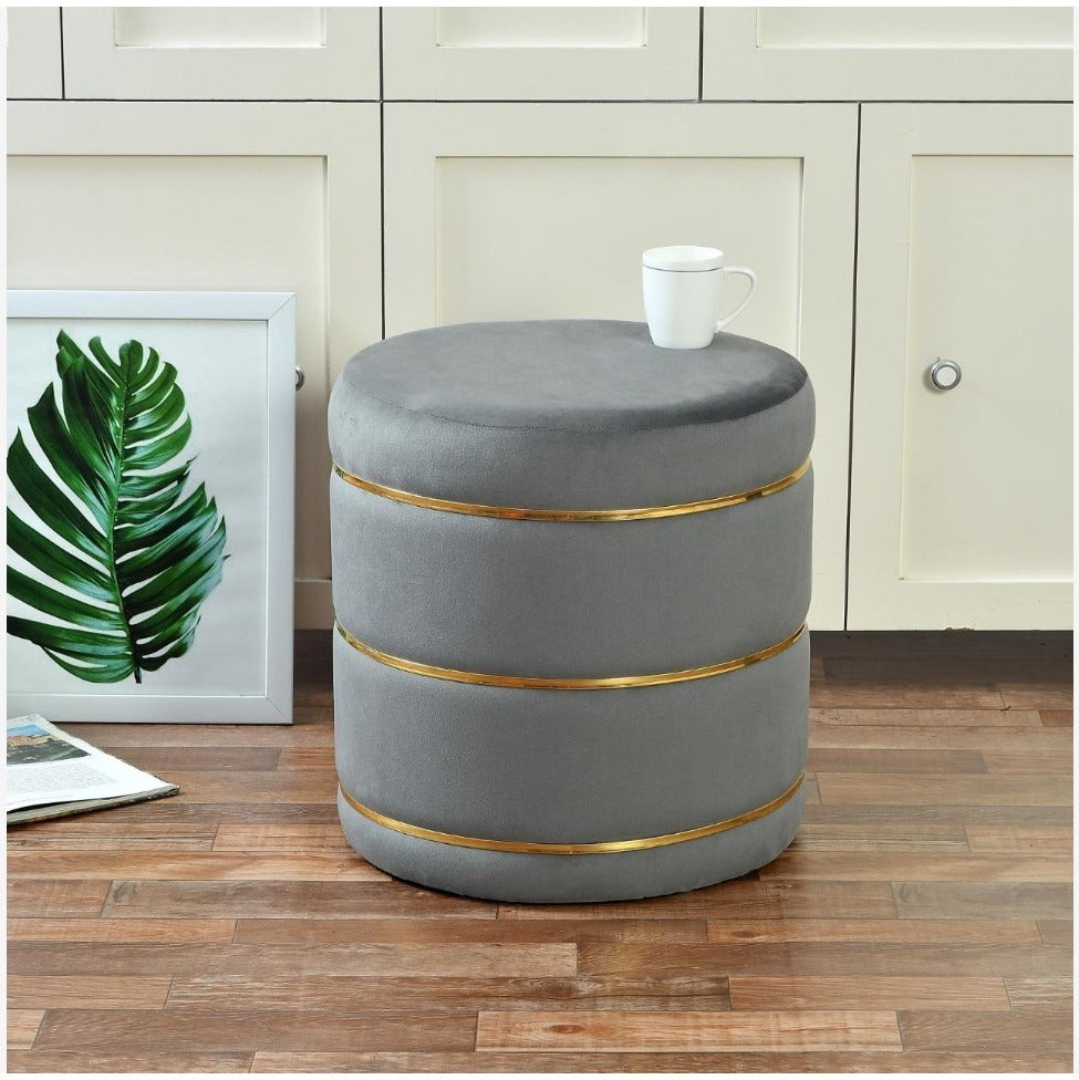 ST10: Ektara Stool