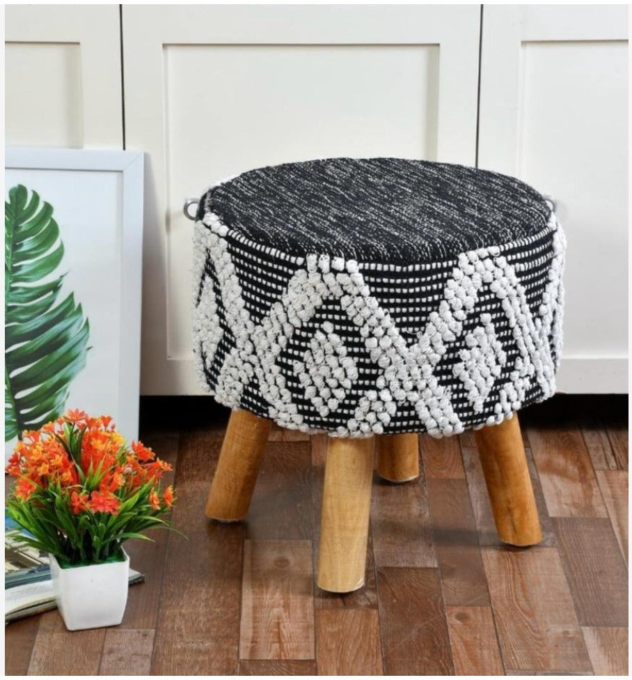 ST5: Tabla Stool