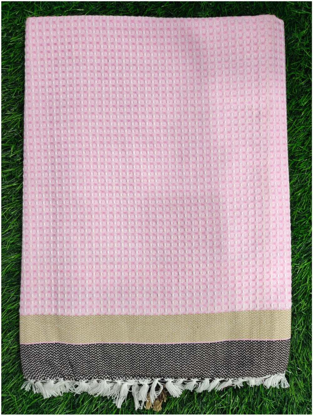 TL19: Usha Border Bath Towel